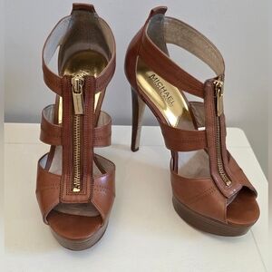 Michael Kors Brown Leather Platform Heels With Gold Zipper Size 7